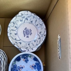 新品　小鉢　大鉢　お皿　箱いっぱい　器の画像