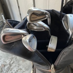ゴルフセット　中古　カバーも一緒にお願いします