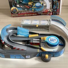 ディズニー カーズ トミカ まわしてレーシング! 2wayサーキット　中古の画像