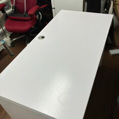 デスクの画像