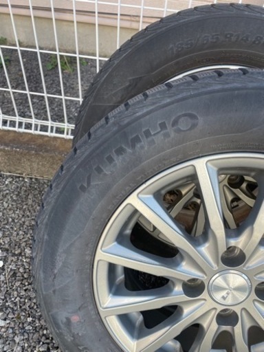【取引中】クムホタイヤスタッドレス&ホイールセット