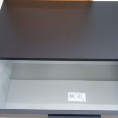 ★ジモティ割あり★  チェスト 黒 H94.5×D42×W78.5 クリーニング済み TJ3957の画像