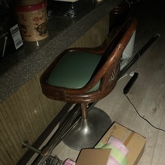バーで　使う椅子　5個