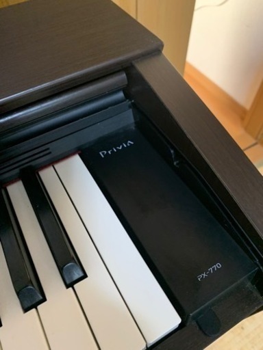 電子ピアノ　CASIO Privia PX−770