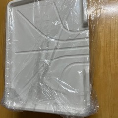 水が流れる水切りラック トレーの画像