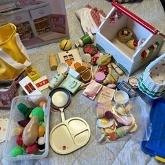 おままごとグッズ　もらってください。の画像
