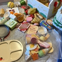 おままごとグッズ　もらってください。の画像