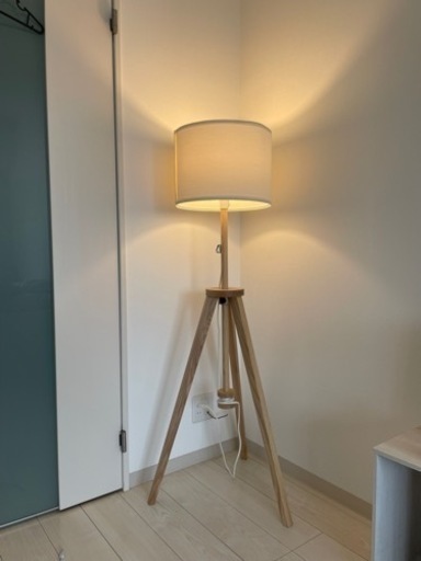 【超美品×2月末まで】IKEA フロアランプ LAUTERS ラウテルス 白