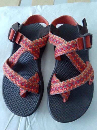 美品　CHACO サンダル　W5(普段22.5cm履いています)