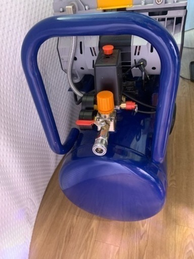 イリイ ２馬力オイルレスエアーコンプレッサー39L　静音　TR-303EC
