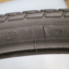 新品　自転車のタイヤ　2本セット　チューブあり　【2024-0130-5】の画像