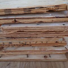 コンパネ　床材の画像