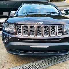 Jeep コンパス　低走行車　