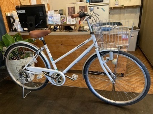 取引き中【前後タイヤ・チューブ新品！】LEDダイナモ　6段変速　26インチ自転車　ホワイト