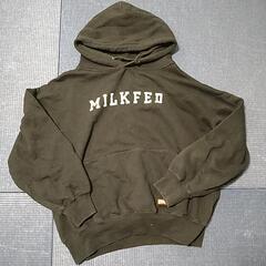 レディース　パーカー　プルオーバー　裏起毛　ブラック　Ｆ