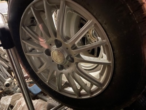 スタッドレスタイヤ