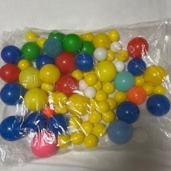 カラーボール　サイズ色々　８０個