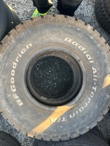 BFGoodrich  中古タイヤ　2本セット バリ山  32×11.50R15LT