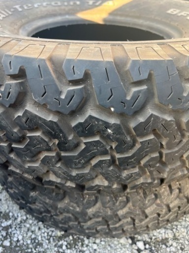 BFGoodrich  中古タイヤ　2本セット バリ山  32×11.50R15LT