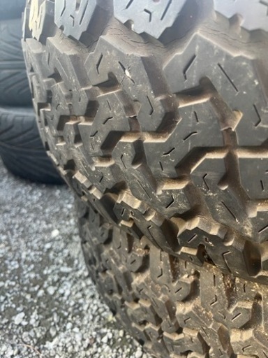 BFGoodrich  中古タイヤ　2本セット バリ山  32×11.50R15LT