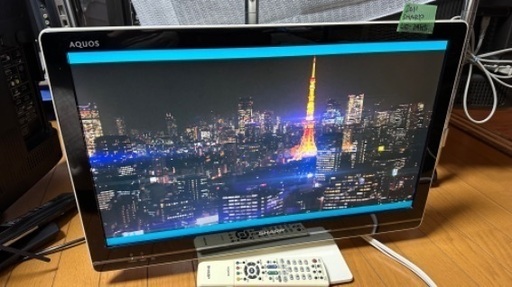 テレビ番号33  SHARP AQUOS 2011年製 24インチ 大阪市内 配達設置無料 保管場所での引き取りは値引きします