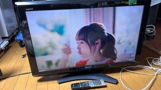テレビ番号56 SHARP AQUOS 2011年製 32インチ 大阪市内 配達設置無料 保管場所での引き取りは値引きします