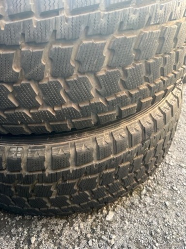 グッドイヤー　スタッドレス　245/65R17 中古タイヤ　2本セット