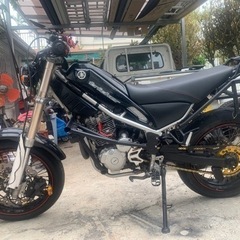 トリッカー使用スーパーモタードホイールセットの画像