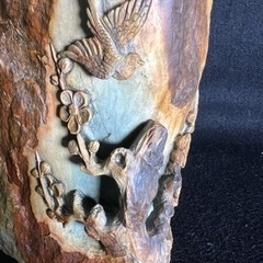
掘り出しの骨董緑端渓彫刻梅鳥文刻 鑑賞石 天然石 鉱物 インテリア 置物 高さ19cmの画像