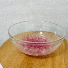 琉球ガラスのボウル（桜模様）の画像