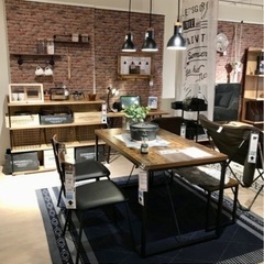 ニトリ　ダイニングテーブル(ステイン 120 WH)
