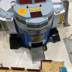 トミカタワー　立体駐車場　ポリスステーション　高速道路　ガソリンスタンドの画像