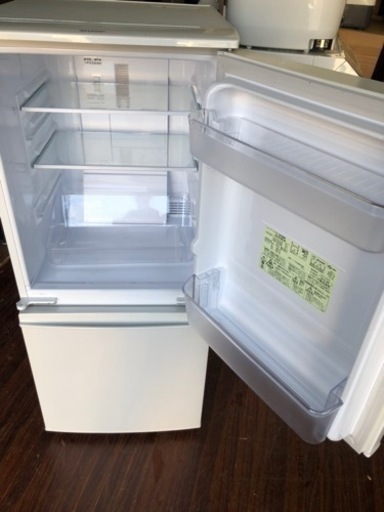 北九州市内配送無料　保証付き　シャープ SHARP SJ-D14B-W [冷蔵庫(137L・つけかえどっちもドア) 2ドア ホワイト系