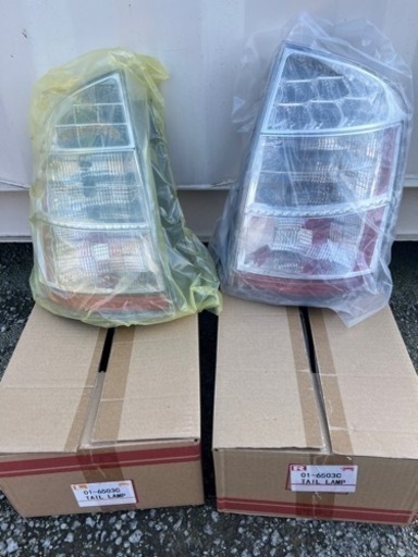 トヨタ　20 プリウス　新品　社外　テール　左右セット