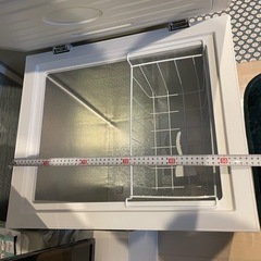 【広島市に取りに来て頂ける方のみ！】2023年製 小型冷凍ストッカー66L 上開き 使用時間1ヶ月未満
