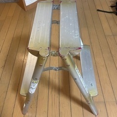 小さい脚立の画像