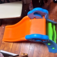 キャンセル待ち）子ども用滑り台。トイザらスの画像