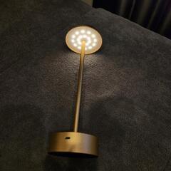 テーブルランプの画像