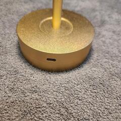 テーブルランプの画像