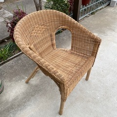 籐製チェアーの画像