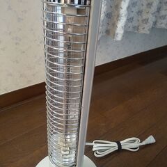 TEKNOS　ミニカーボンヒーター CH-305M　箱・取扱説明書付きの画像