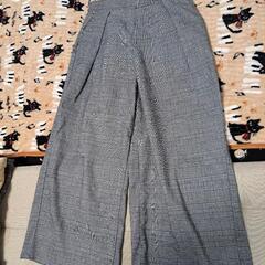 パンツ　Mサイズ