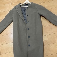 お話中　ベージュ　コート