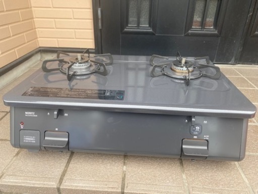 2021年製❄️ ノーリツ ガスコンロ NLC2293CDBARA-LPG 【右強火力バーナー/プロパンガス(LPG)専用】 低荷重センサー搭載 グリルなし チャコール ホーロートップ(0130m)