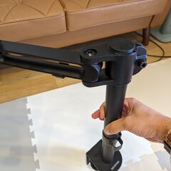アイリスオーヤマモニターアーム＋ノートパソコンマウントトレー