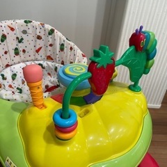 はらぺこあおむし　歩行器の画像