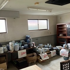 約100種類、5000枚(お皿.湯呑み.壺.大皿) - 南国市