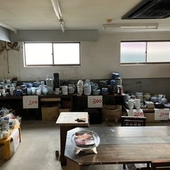 約100種類、5000枚(お皿.湯呑み.壺.大皿) - リサイクルショップ