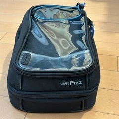 【お譲り先決まりました】motoFizz タンクバッグ　バイク