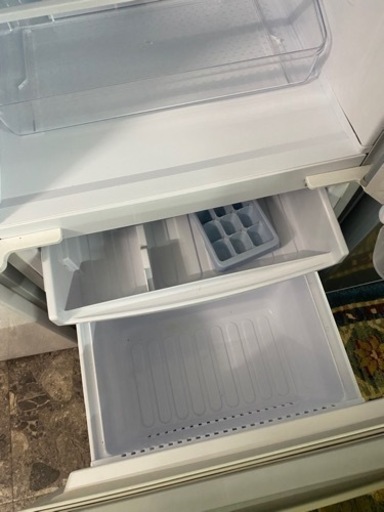 北九州市内配送無料　保証付き　シャープ SHARP SJ-D14C-W [小型 冷蔵庫 137Ｌ つけかえどっちもドア